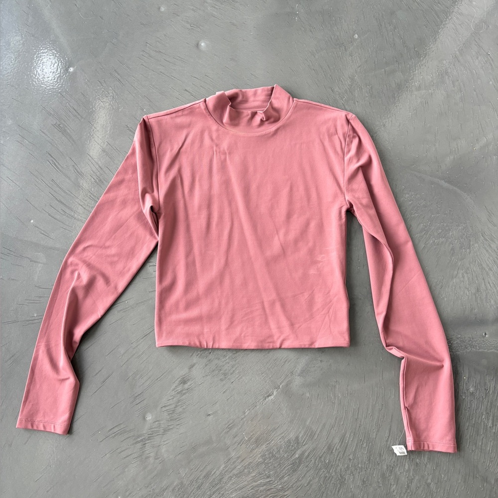 Aritzia long sleeve size M